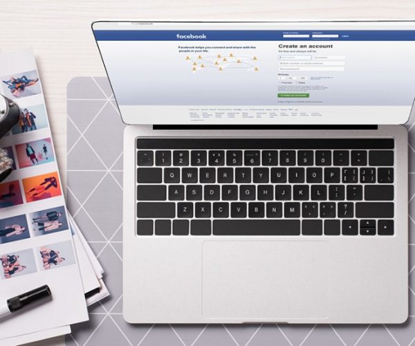 Reseau social Facebook sur mobile et ordinateur